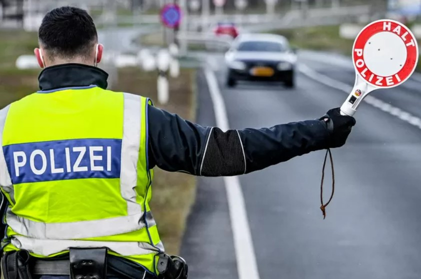 Polizei.jpg